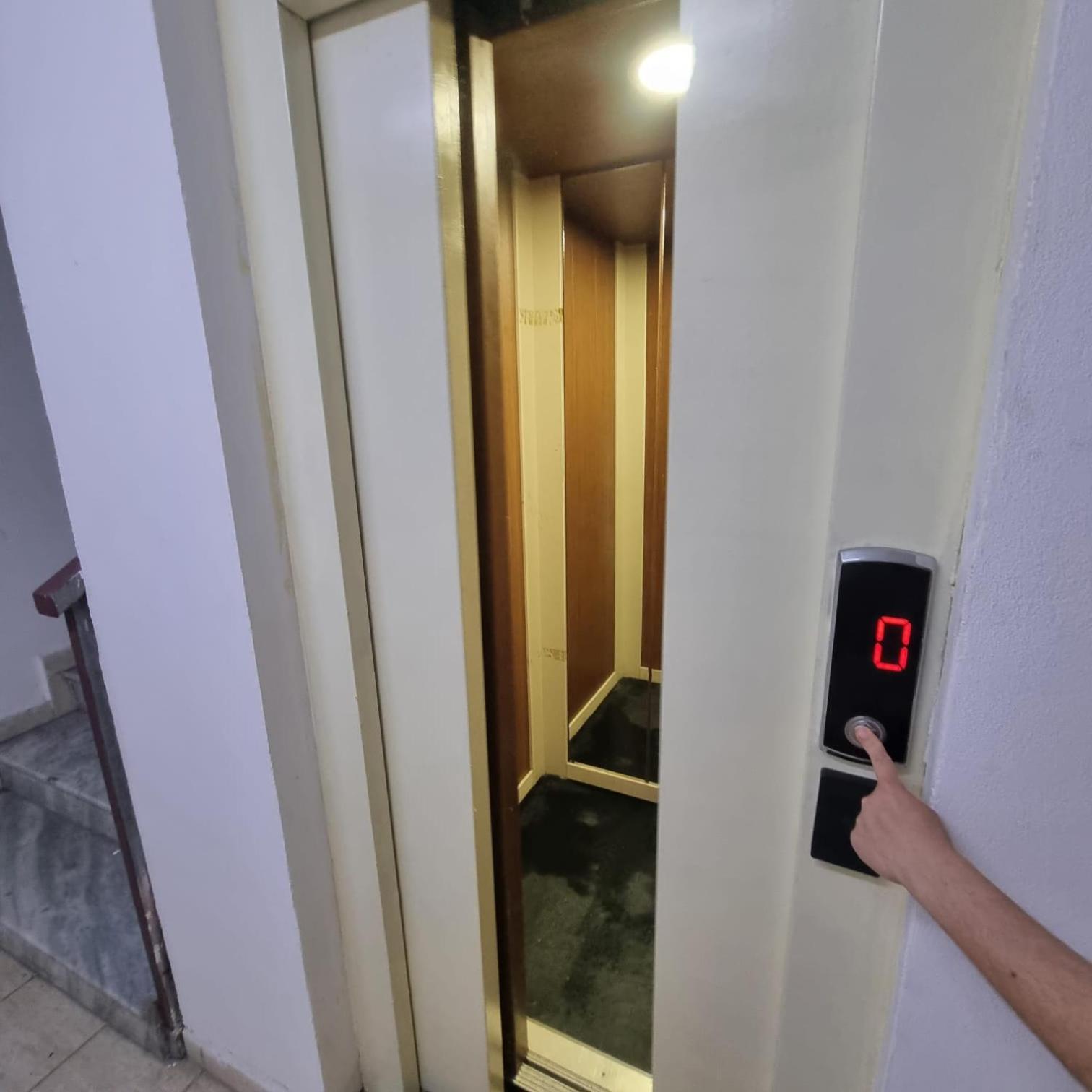 Andra Apartment Durres